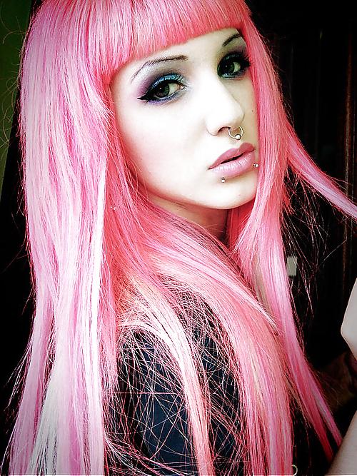 10P Pink haired girls