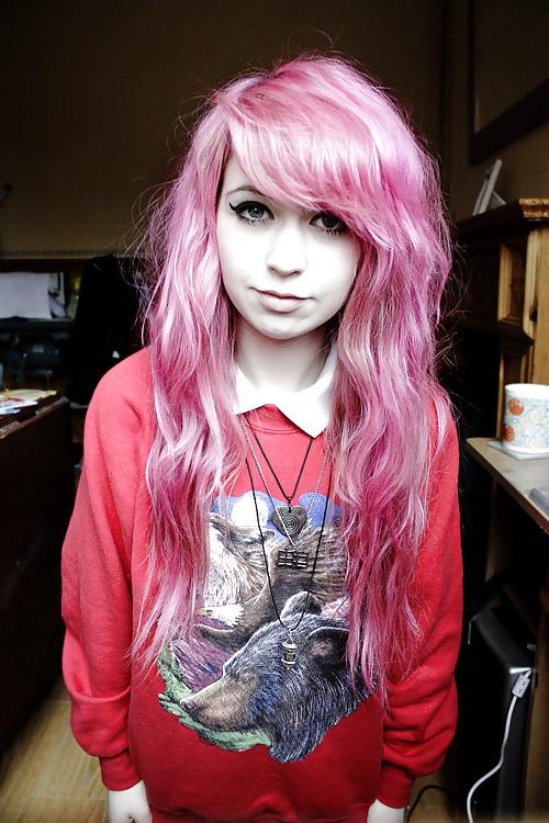 10P Pink haired girls