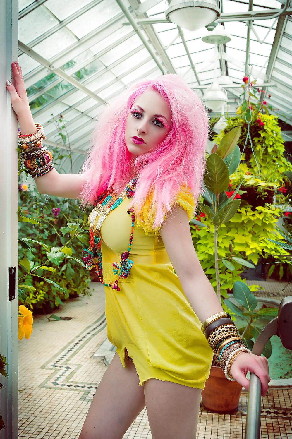 10P Pink haired girls