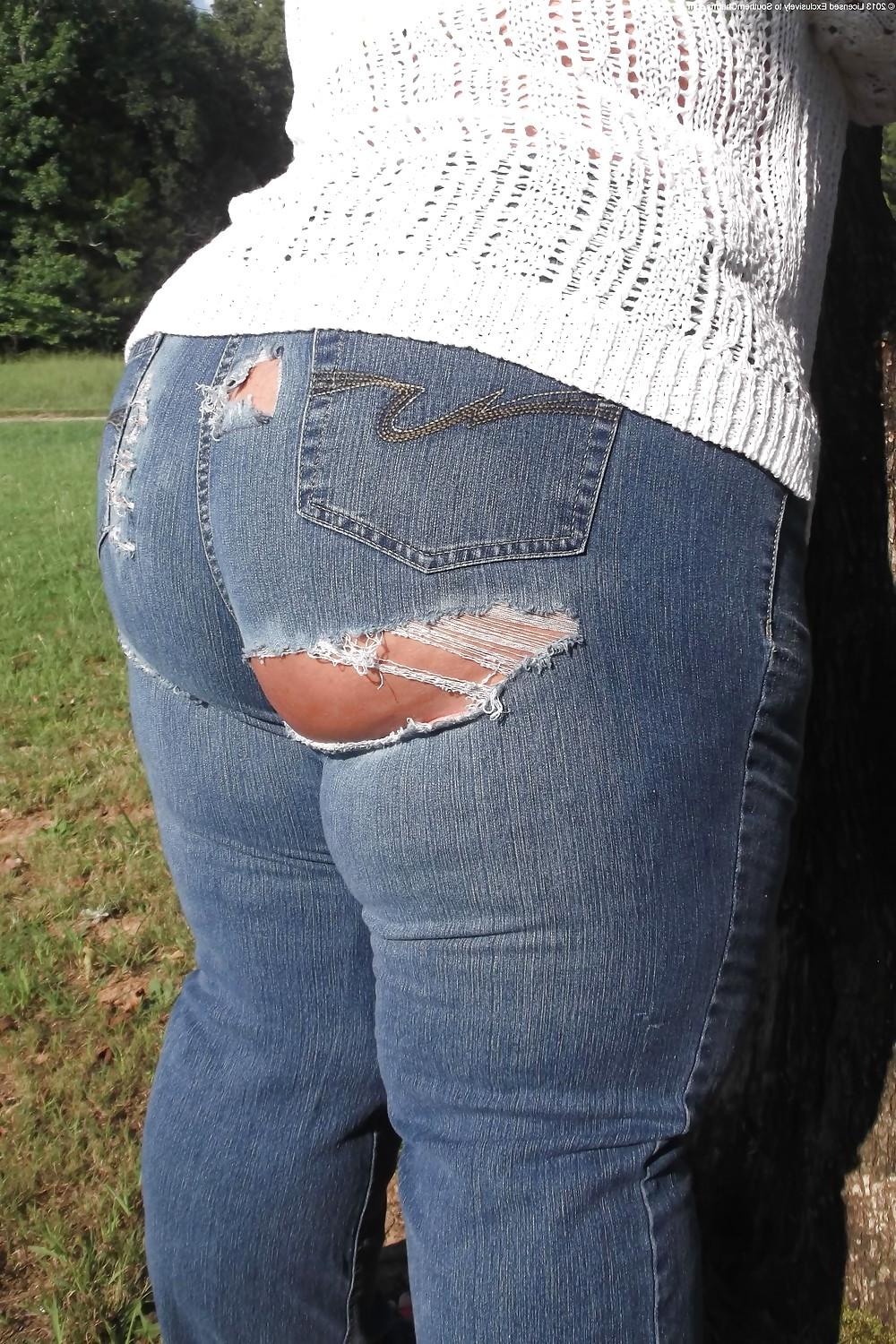 17P Tight jean bbw