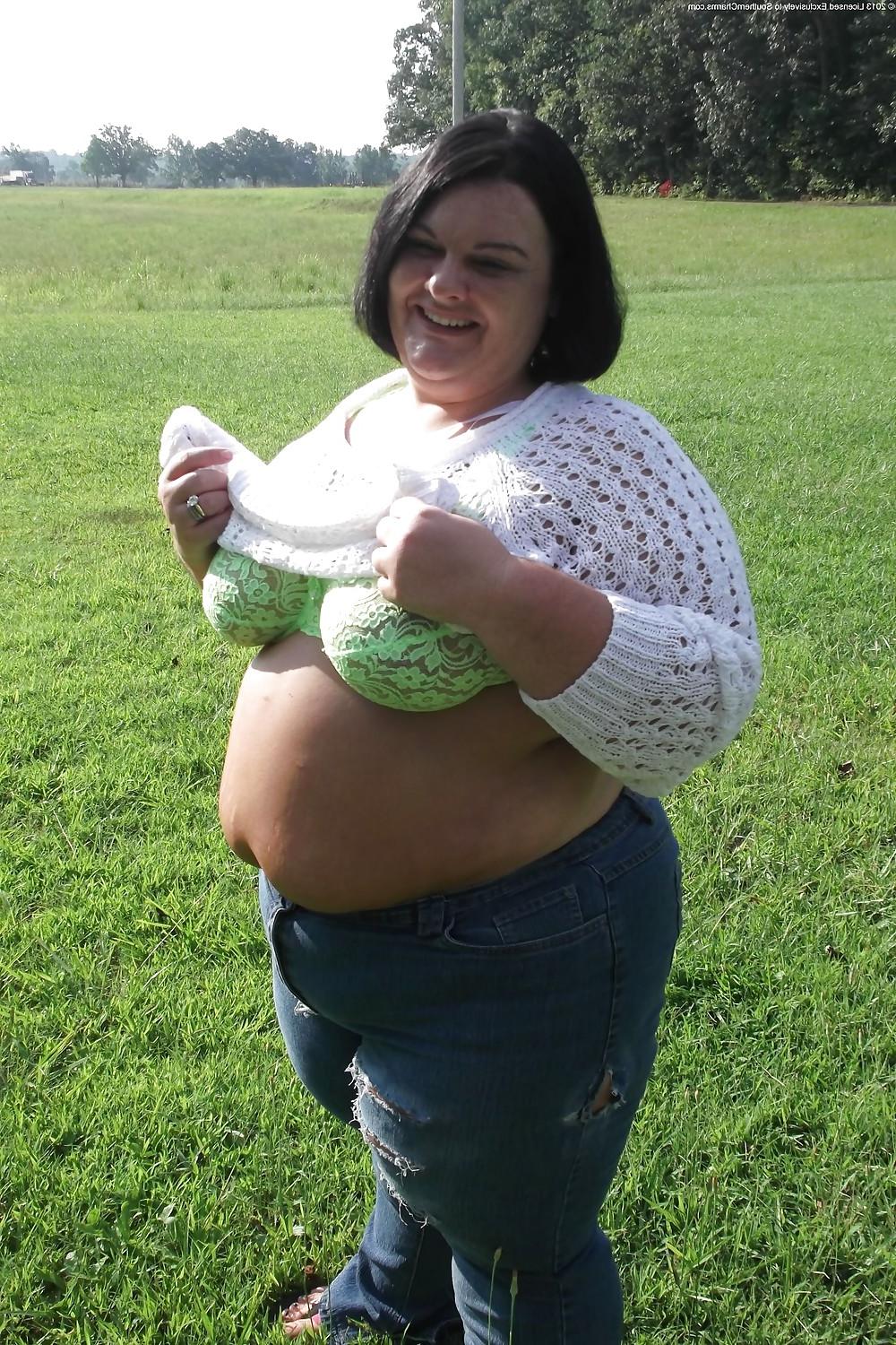 17P Tight jean bbw