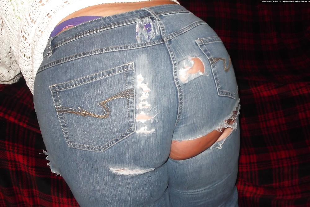 17P Tight jean bbw