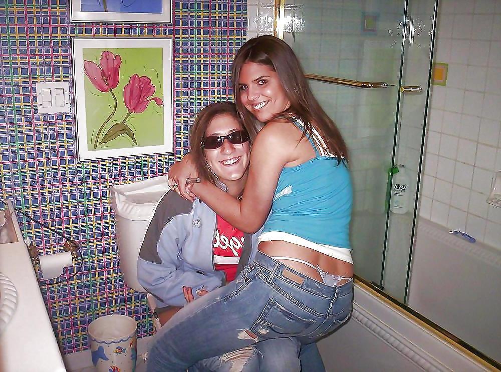15P Sexy thong peek and ass.