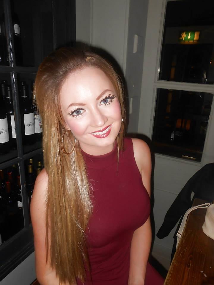 25P Uk bimbo fuckpig LAURA