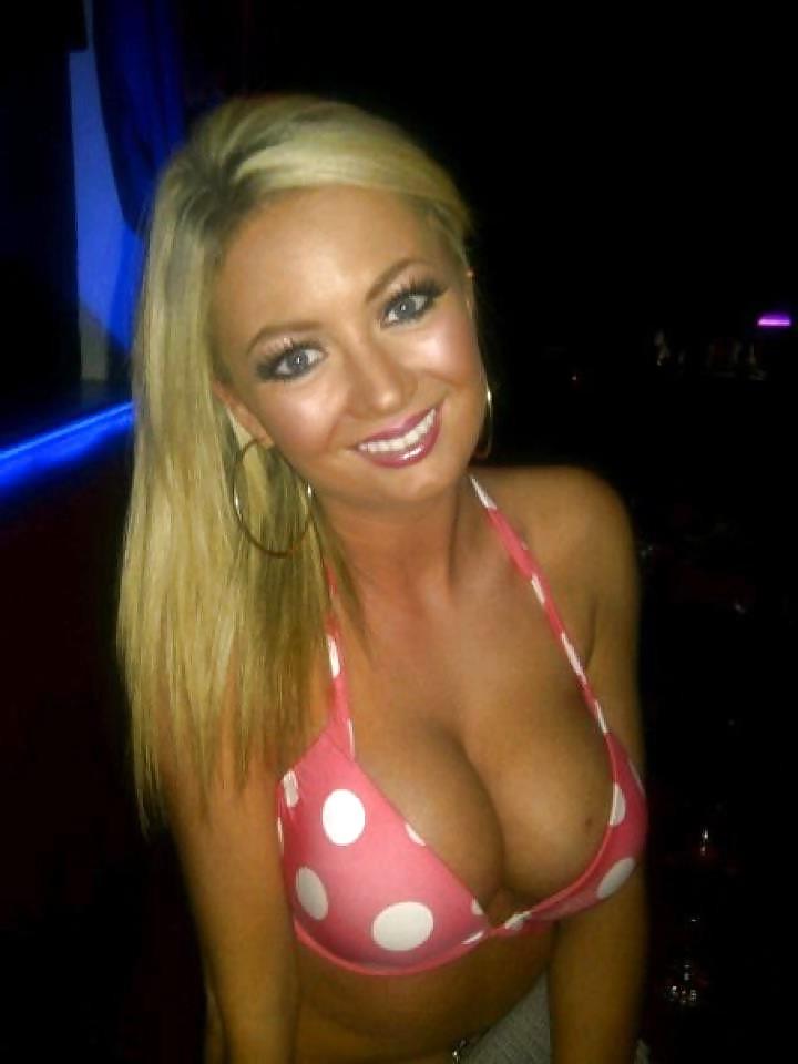 25P Uk bimbo fuckpig LAURA