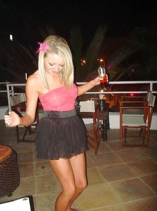25P Uk bimbo fuckpig LAURA