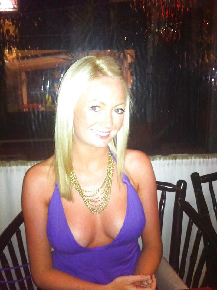 25P Uk bimbo fuckpig LAURA
