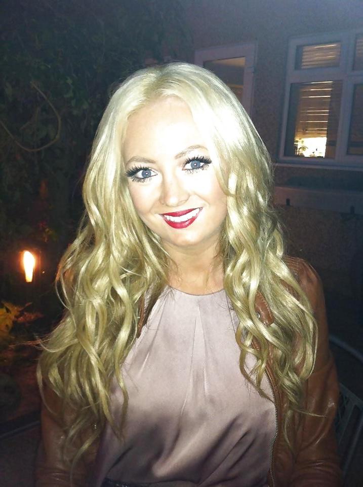 25P Uk bimbo fuckpig LAURA