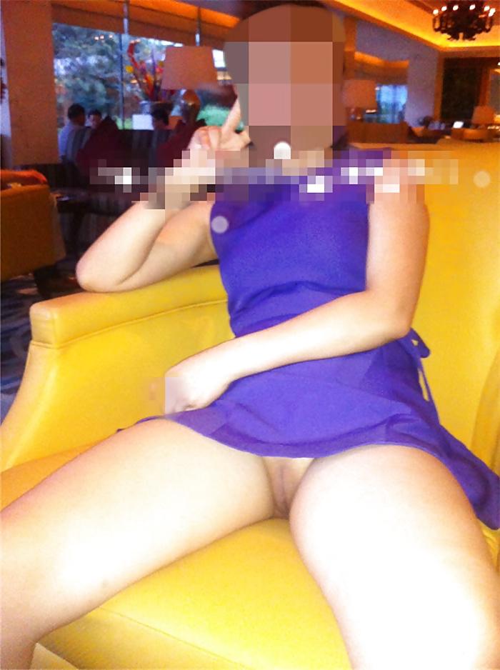 25P Shamless Asian Wife Topless Public Nude