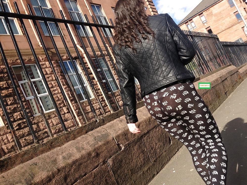 8P Glasgow - Leggings & Thong