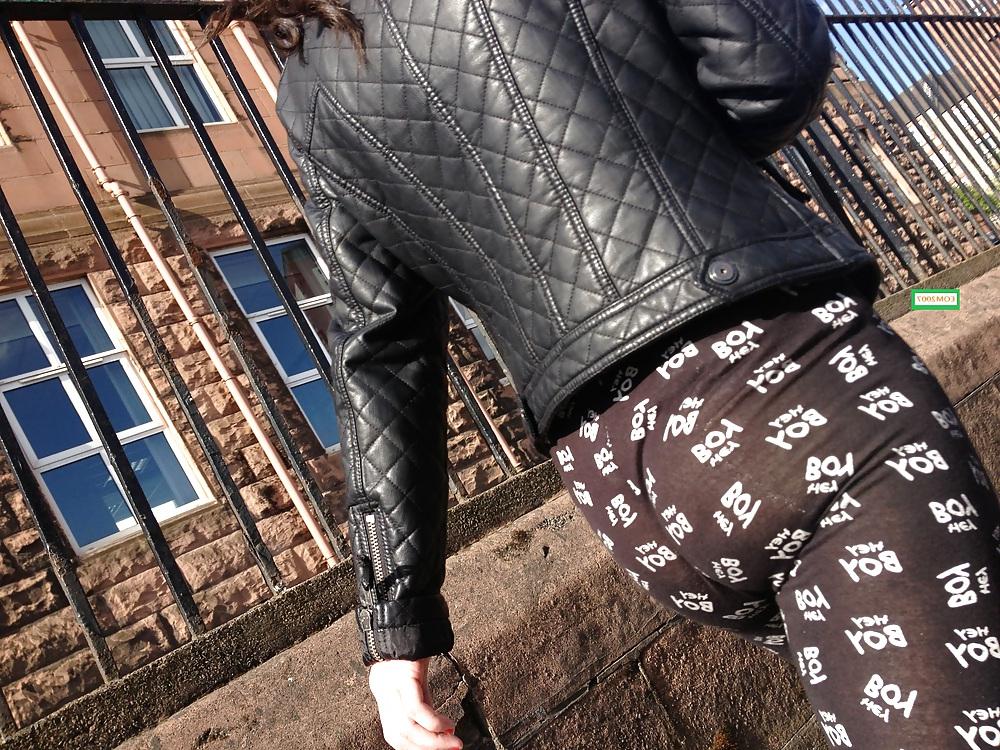 8P Glasgow - Leggings & Thong