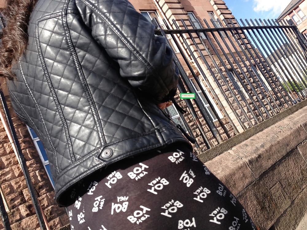 8P Glasgow - Leggings & Thong