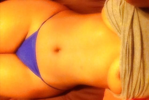 6P Thick ass wife