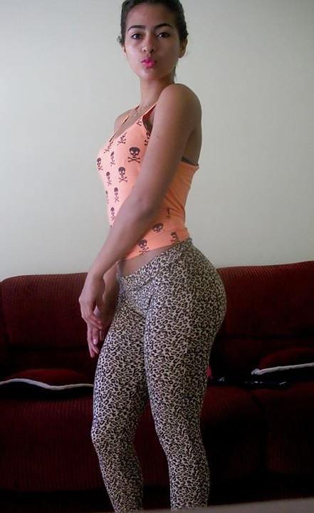 20P Brazilian girl: karen