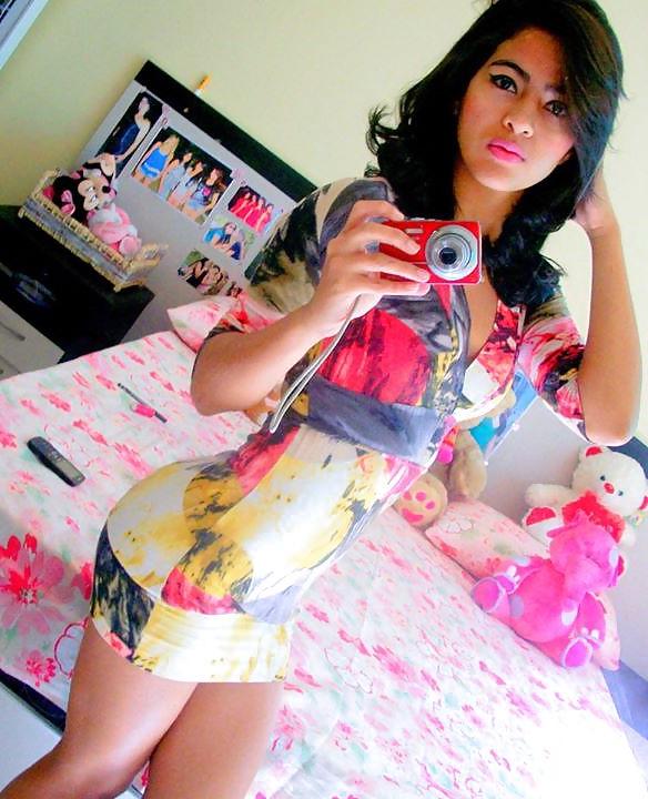 20P Brazilian girl: karen