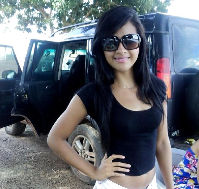 20P Brazilian girl: karen
