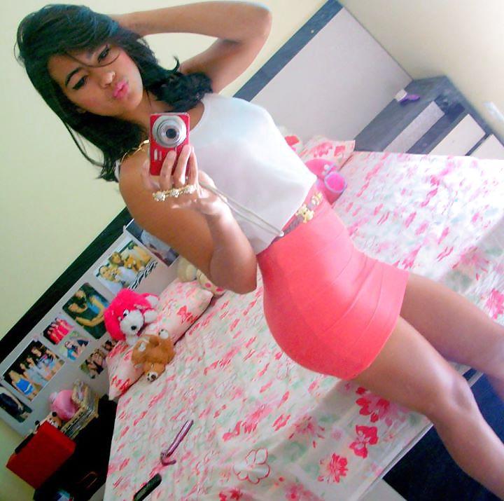 20P Brazilian girl: karen