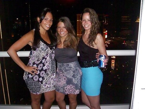 25P Thick Girls in Tight Clothes