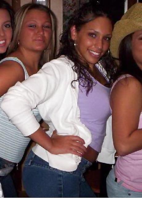 25P Thick Girls in Tight Clothes