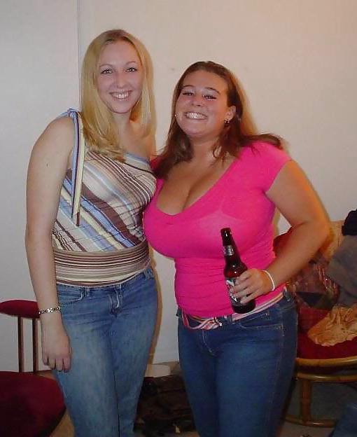 25P Thick Girls in Tight Clothes