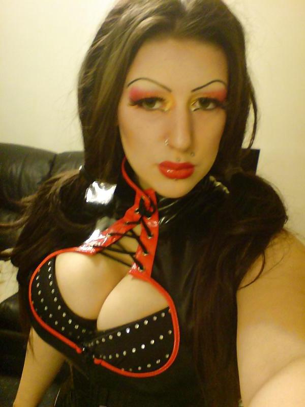 25P Ugly big tit milf bimbo