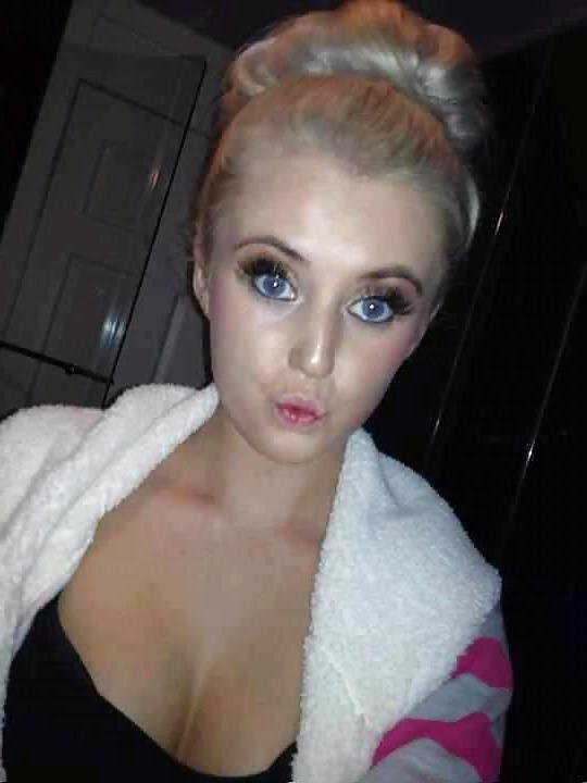 25P Trashy BIMBO TEEN Cock Hardener