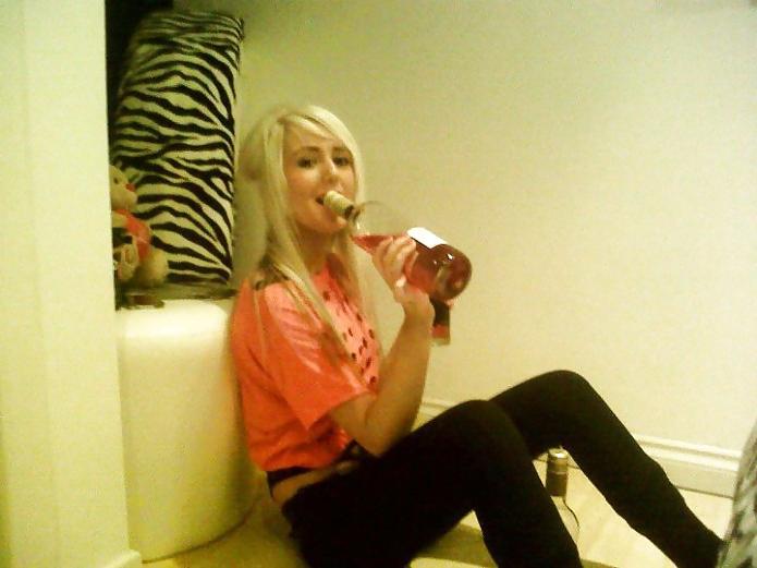 25P Trashy BIMBO TEEN Cock Hardener