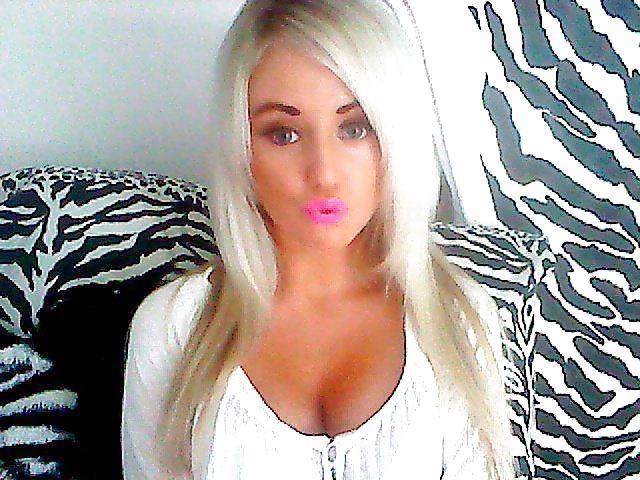 25P Trashy BIMBO TEEN Cock Hardener