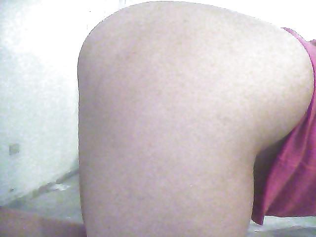 21P Las tetas gordas de mi puta llenas de leche