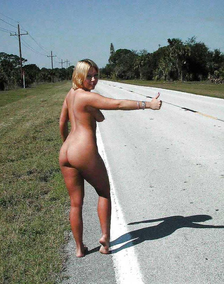 25P Public Nude Girls 10