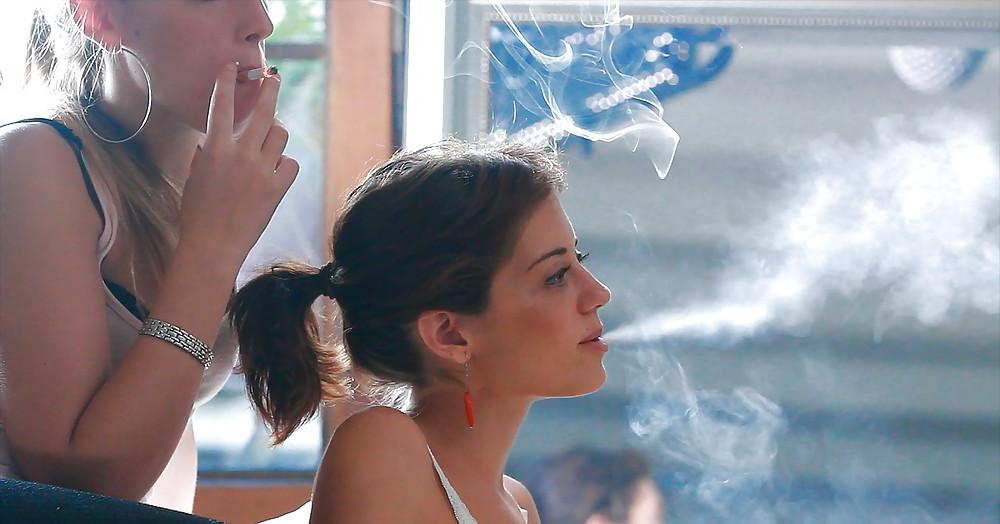 25P Glamour Smoking: Saray