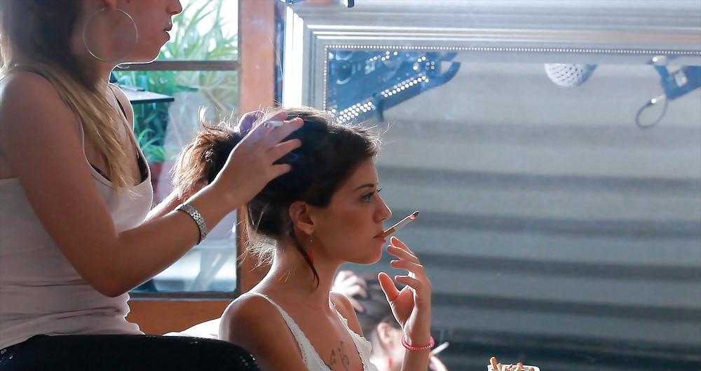 25P Glamour Smoking: Saray