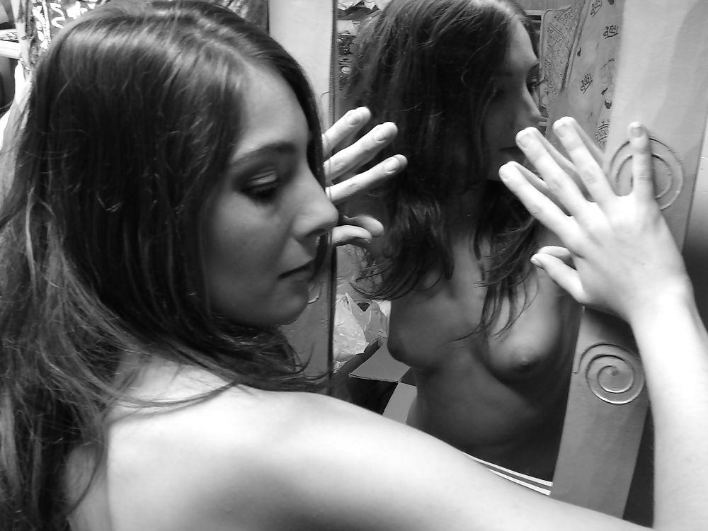 25P Puffy Teen BW nice titts!