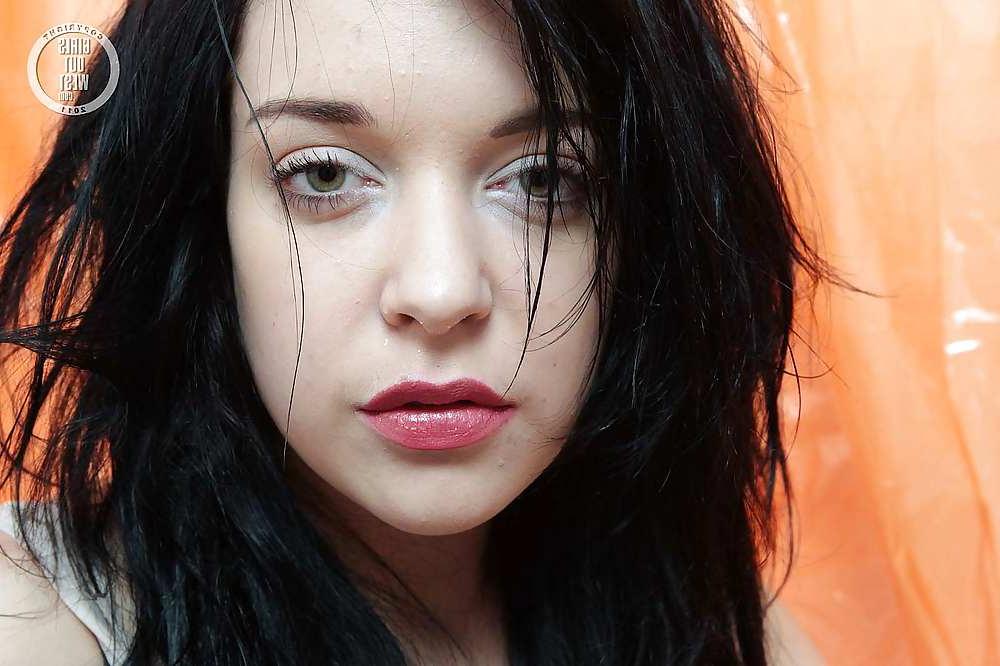 16P Beautiful dark haired amateur girl fingers her pussy