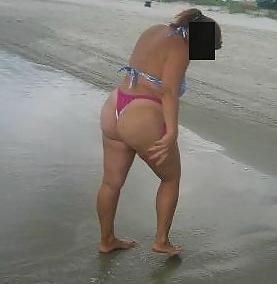 11P Mature Brazilian Lady on the beach