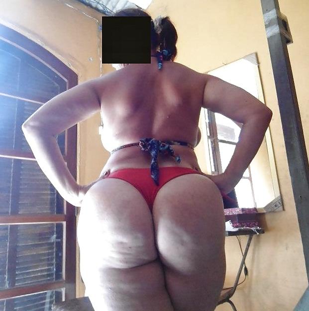 11P Mature Brazilian Lady on the beach