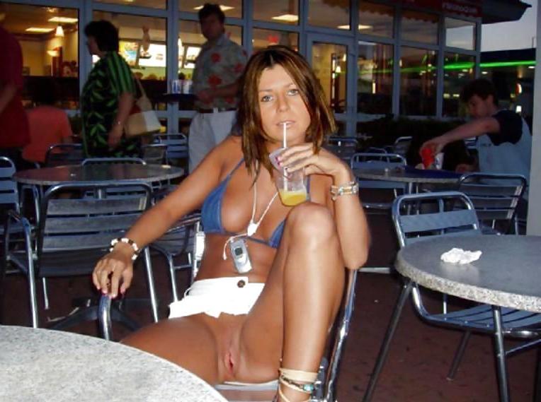 25P Public Nudity 3