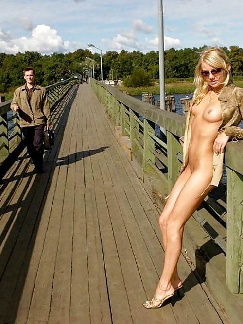 25P Public Nudity 3