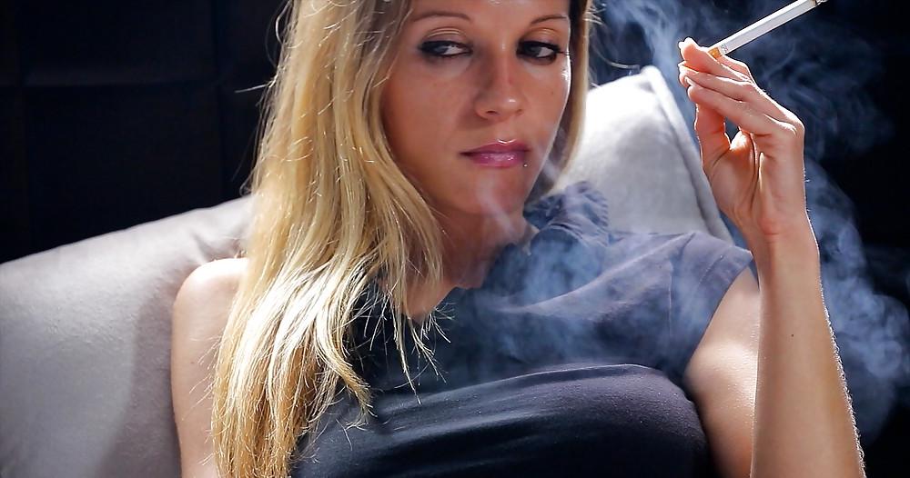 25P Glamour Smoking: Franchezca