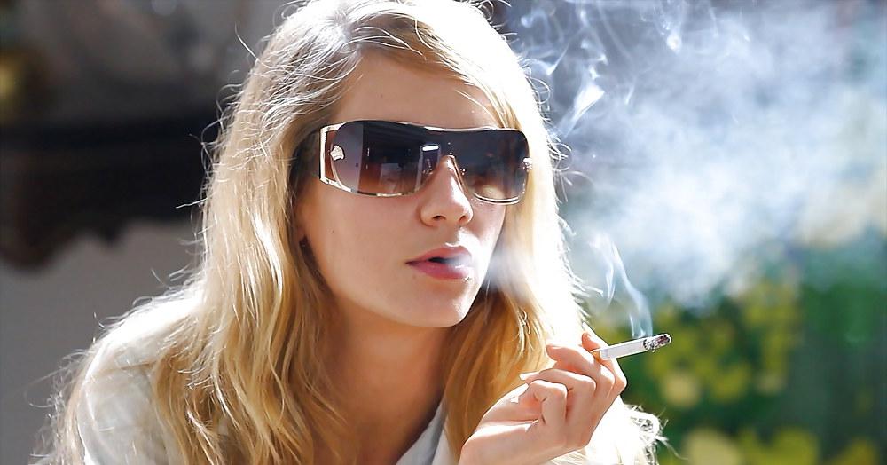 25P Glamour Smoking: Franchezca