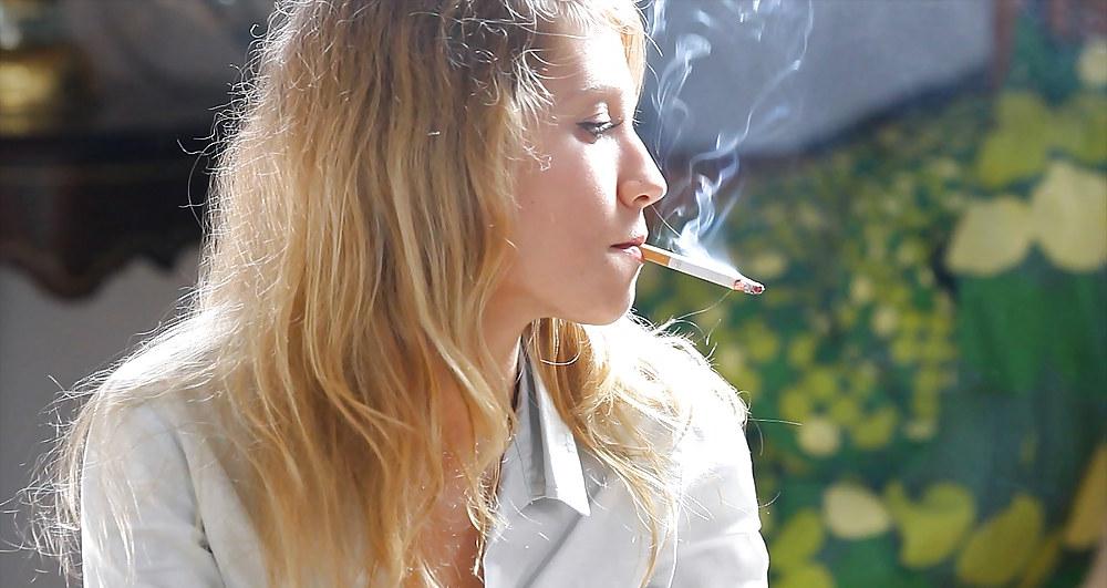 25P Glamour Smoking: Franchezca
