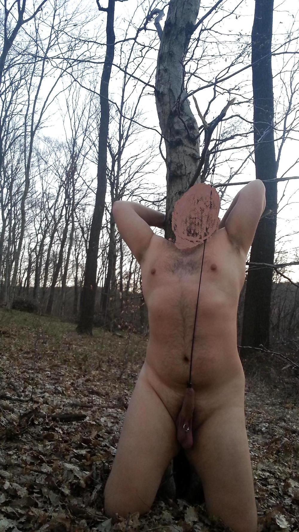5P Bisexual slave in the forest