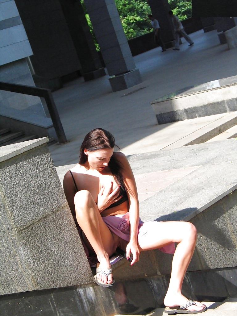 8P Luna en publico