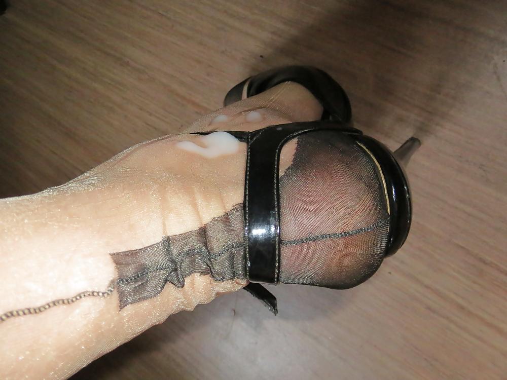25P Nylon, Satin & Condom Play 13