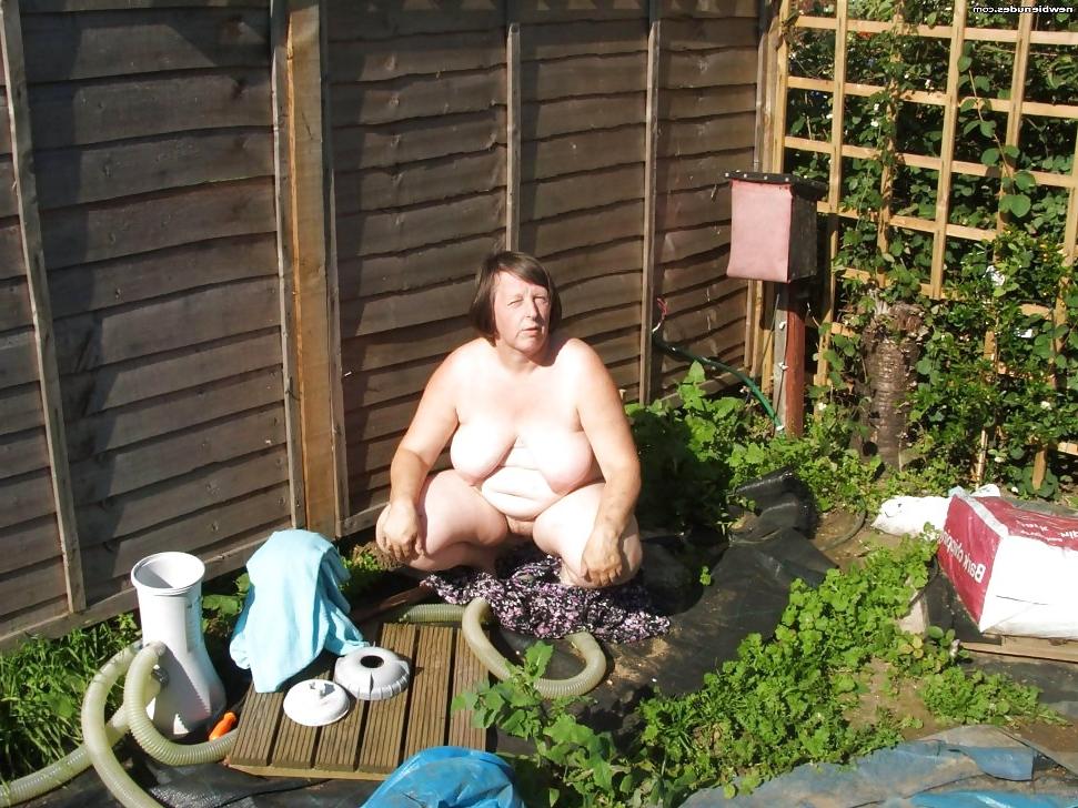25P Moms a fat slut