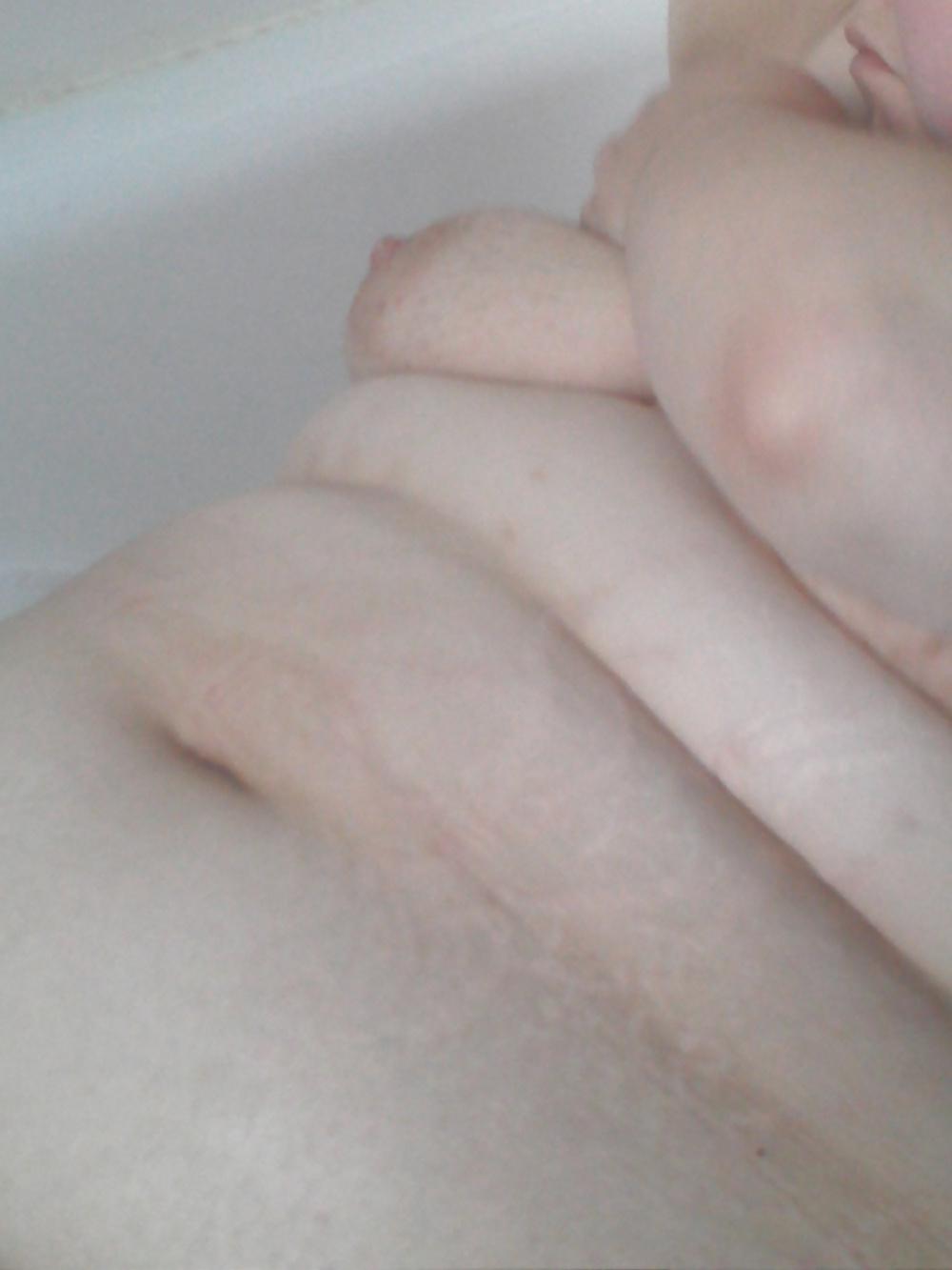 4P Bbw sneaky bath pics