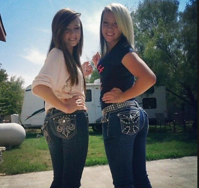 25P Queens in Jeans LVXXXVIII
