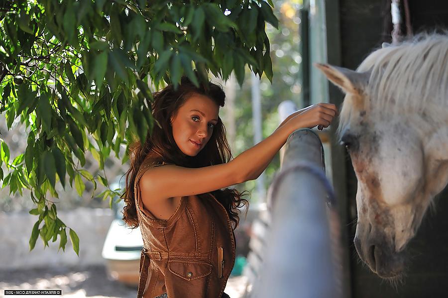 14P Tori at the farm