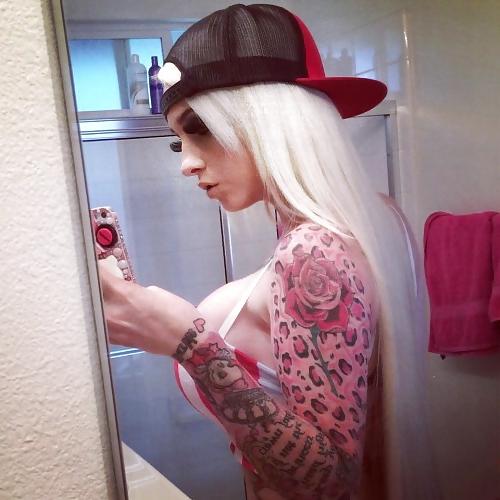 25P Julia Nicole Newby (Tattooed Bimbo Slut) xx