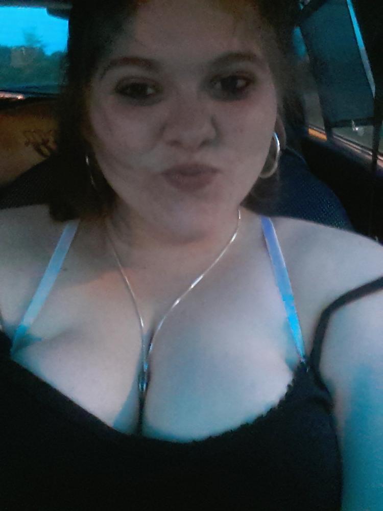 15P Sexy thick wife
